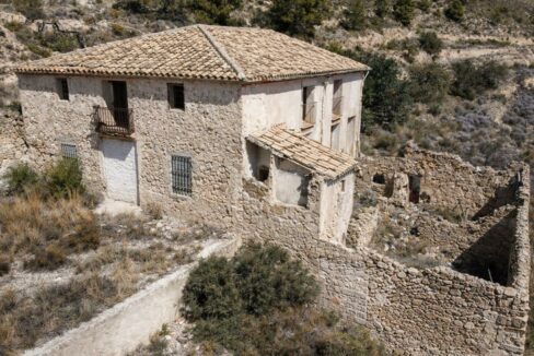 Casa rural abandonada y ruinas