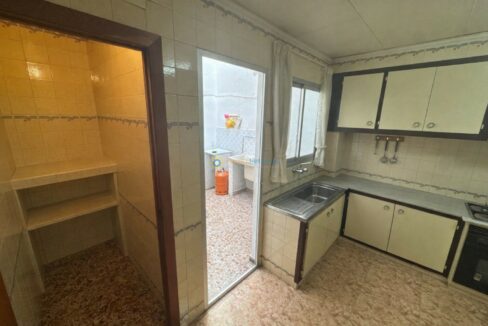 Cocina luminosa al estilo español