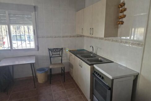 Cocina luminosa y minimalista