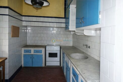 Cocina vintage con detalles en azul