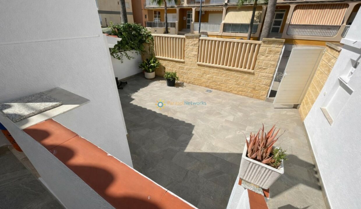 Courtyard en el corazón del día