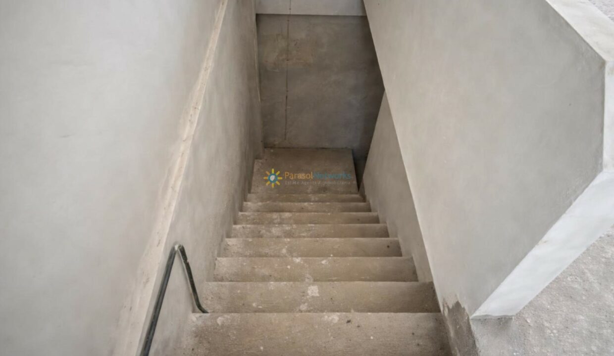 Escalera de concreto en construcción