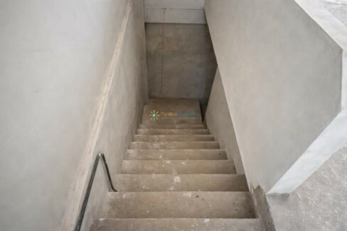 Escalera de concreto en construcción