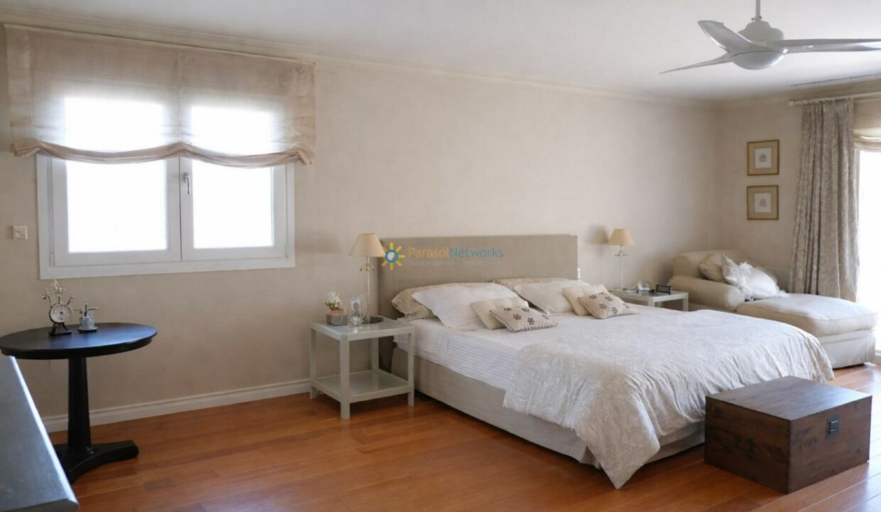 Habitación luminosa y acogedora(1)