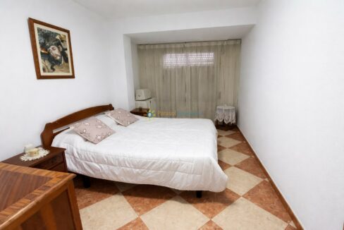 Habitación tranquila con cama doble