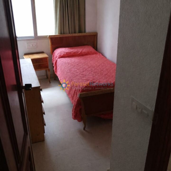 Habitación tranquila y luminosa