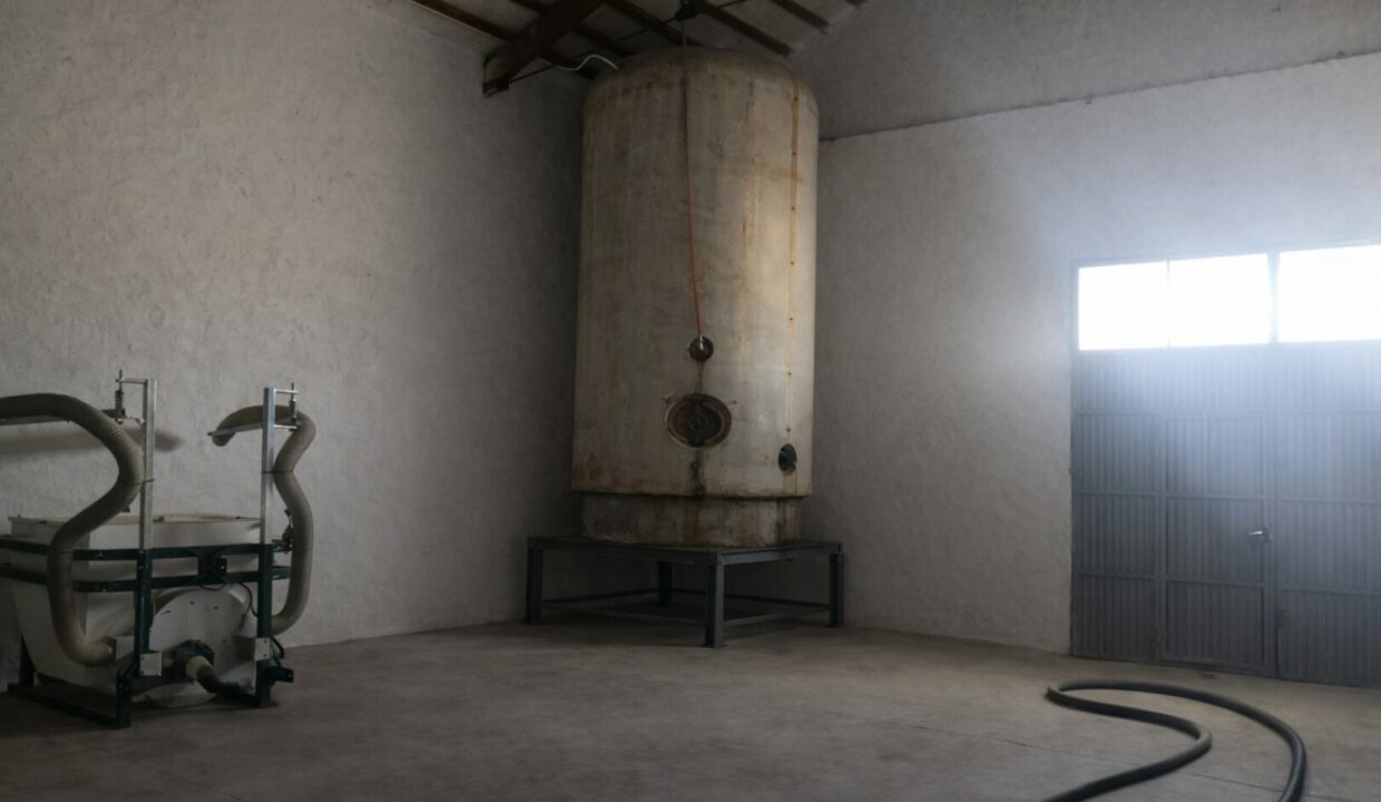 Interior de almacén industrial organizado