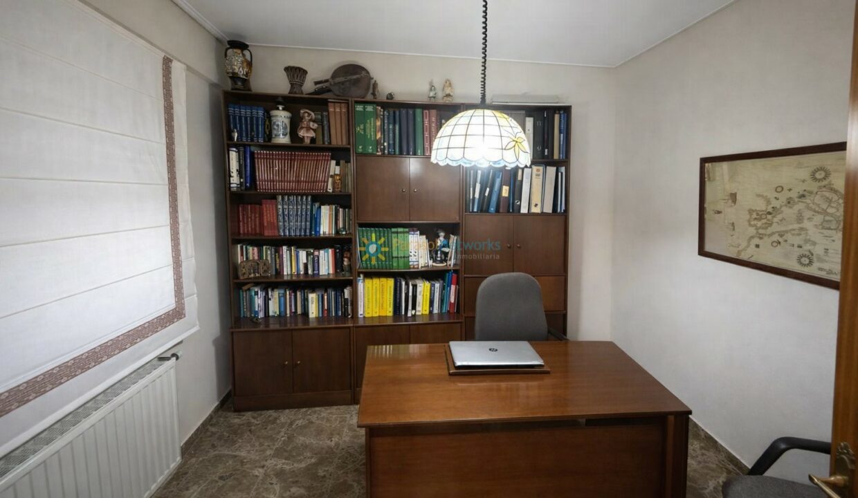 Oficina moderna y ordenada