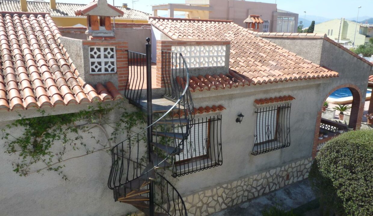 P1730341