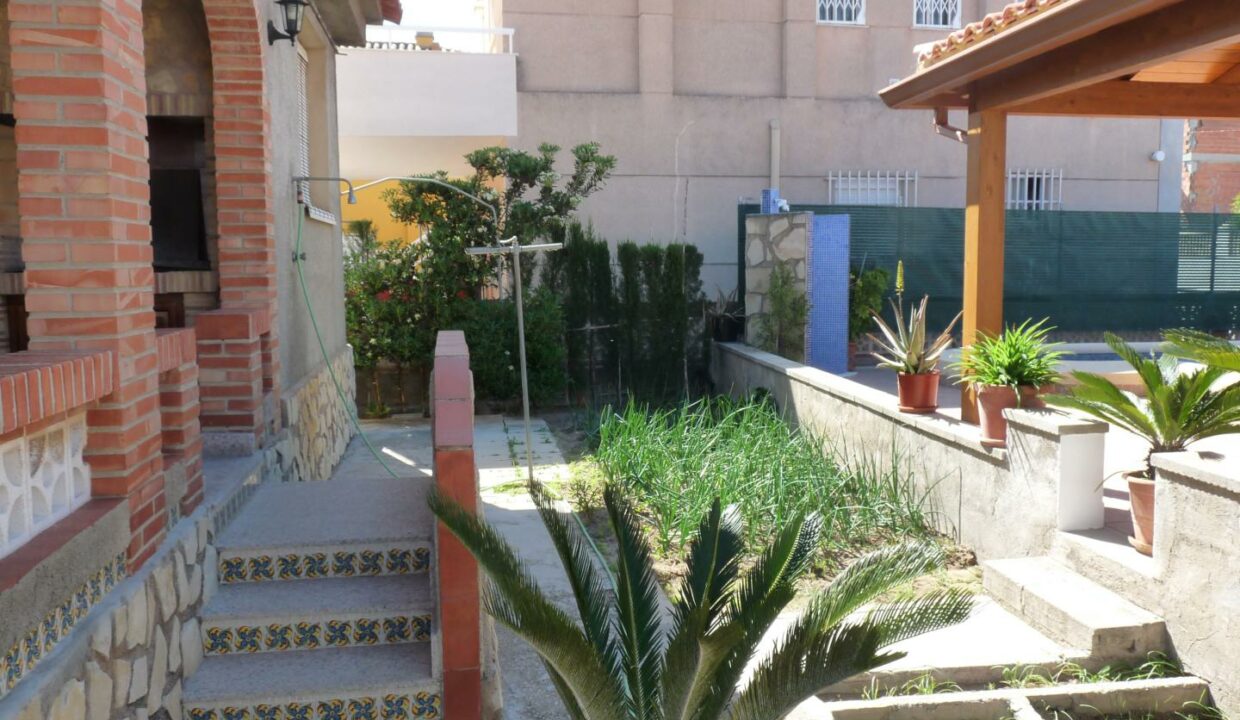 P1730345
