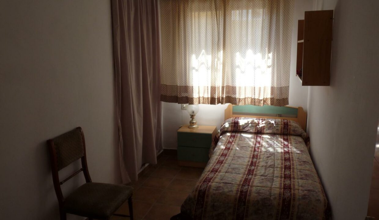 P1730359