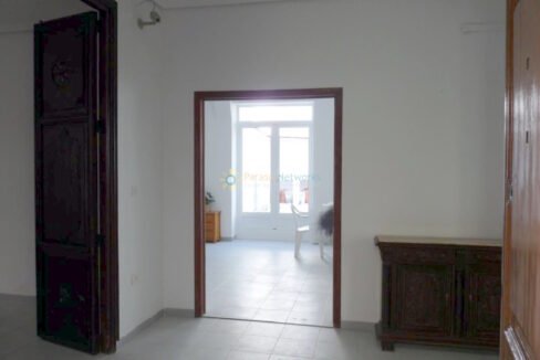 P1800211