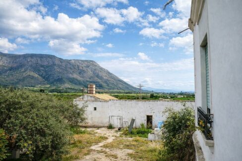 Paisaje mediterráneo rural en ruinas