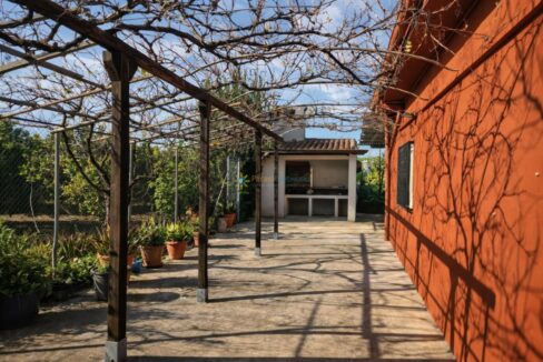 Patio al aire libre con pérgola