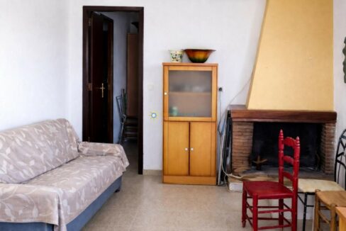 Sala de estar luminosa y tranquila