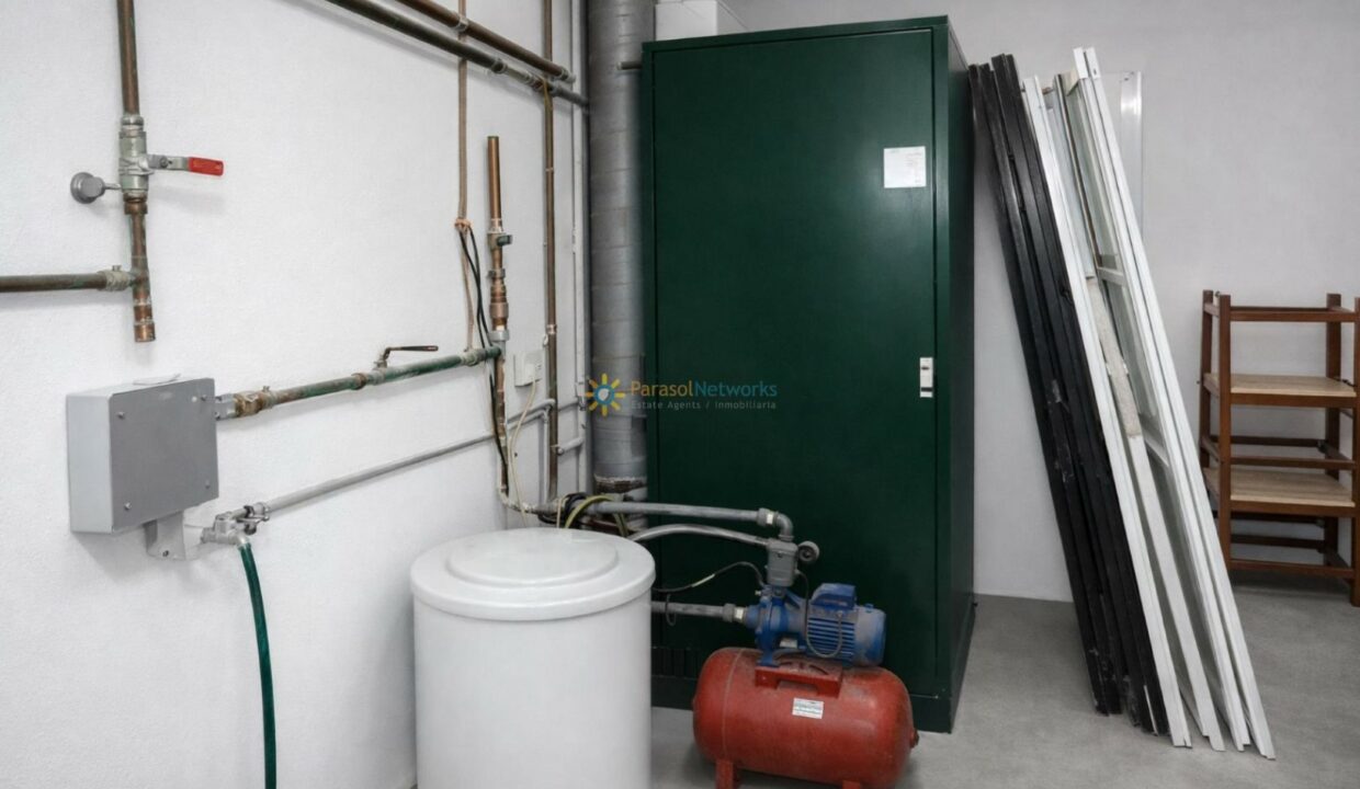 Sala de máquinas ordenada y funcional