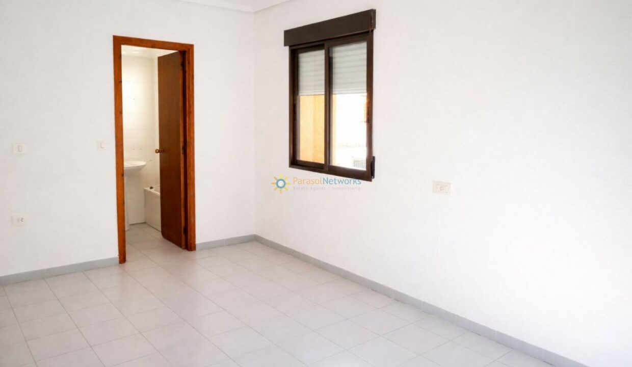 Sala luminosa y recién mantenida