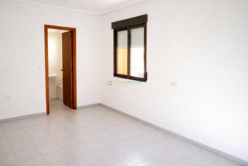 Sala luminosa y recién mantenida