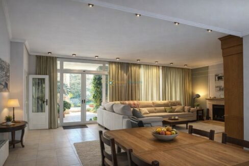 Sala y comedor con jardín luminoso