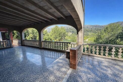 Terraza mediterránea con vista panorámica