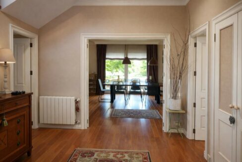 Transición entre hall y comedor