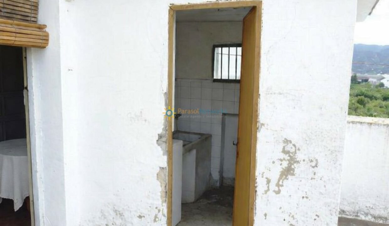 Ventana a un paisaje lejano