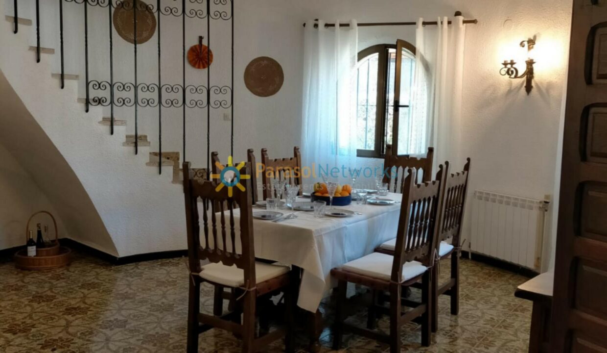 WhatsApp Image 2025-12-05 at 10.35.32 (2)