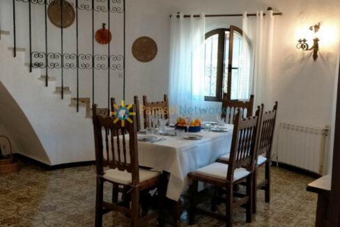 WhatsApp Image 2025-12-05 at 10.35.32 (2)