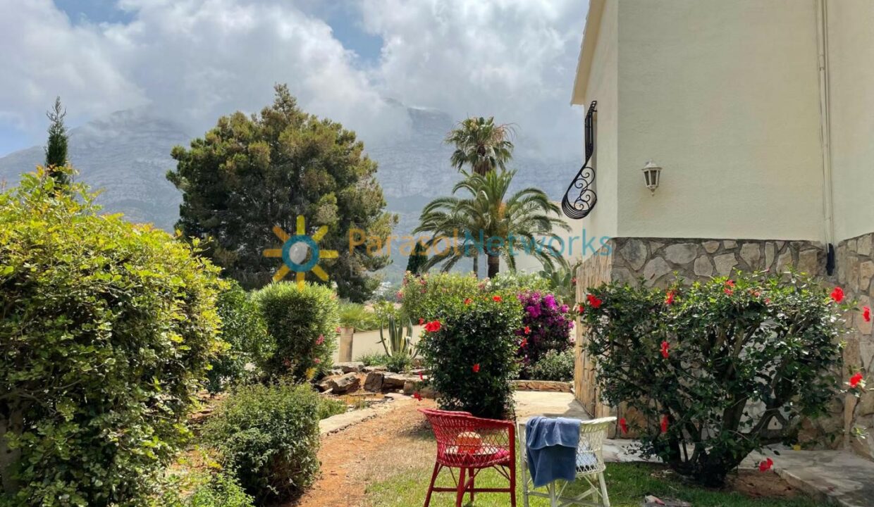 WhatsApp Image 2025-12-05 at 10.35.35 (4)