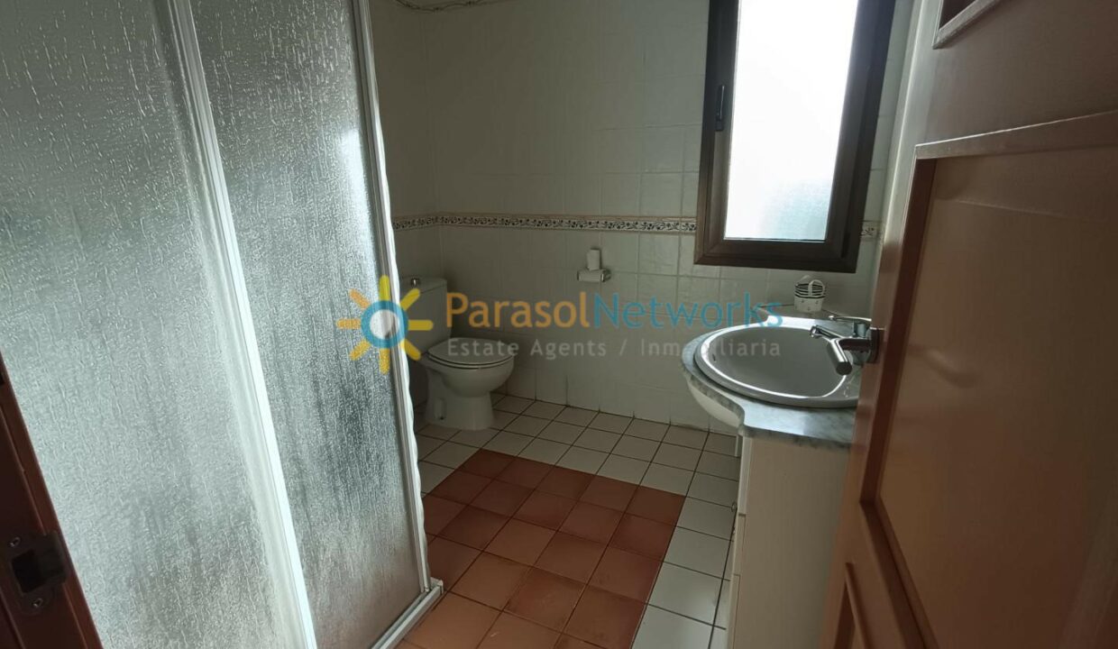 WhatsApp Image 2025-12-09 at 11.28.32