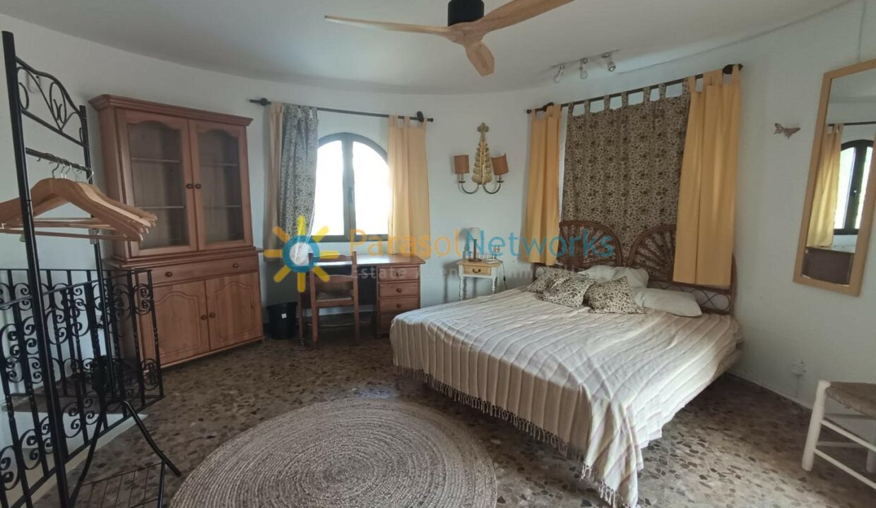 WhatsApp Image 2025-12-09 at 11.28.36