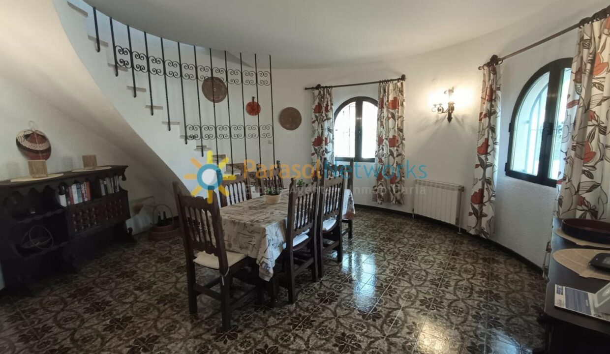 WhatsApp Image 2025-12-09 at 11.28.37 (1)