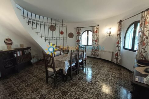 WhatsApp Image 2025-12-09 at 11.28.37 (1)