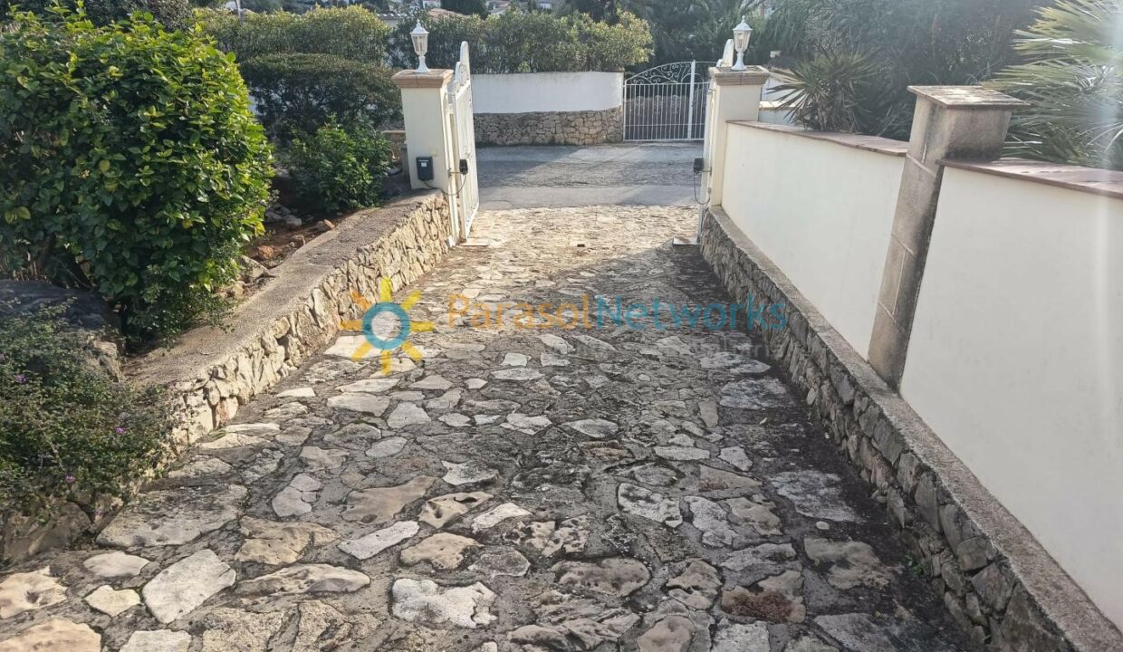 WhatsApp Image 2025-12-09 at 11.28.40 (2)