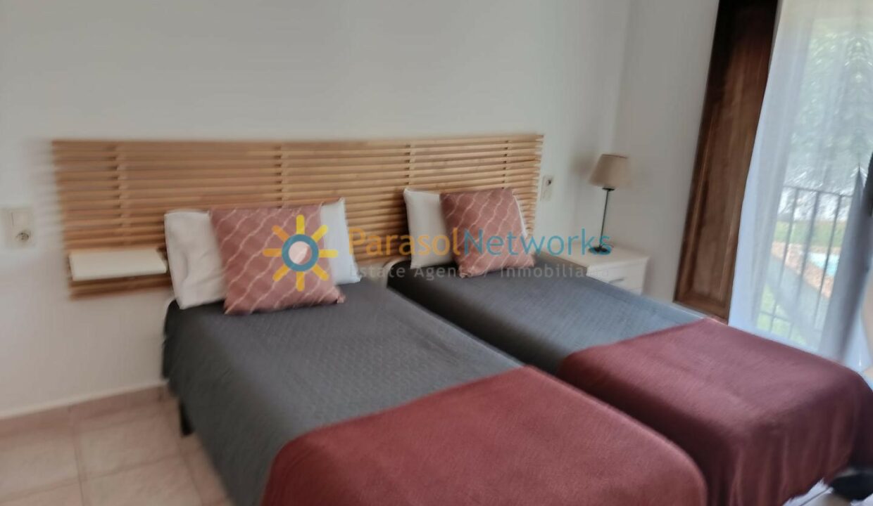 WhatsApp Image 2025-12-12 at 10.58.41 (1)