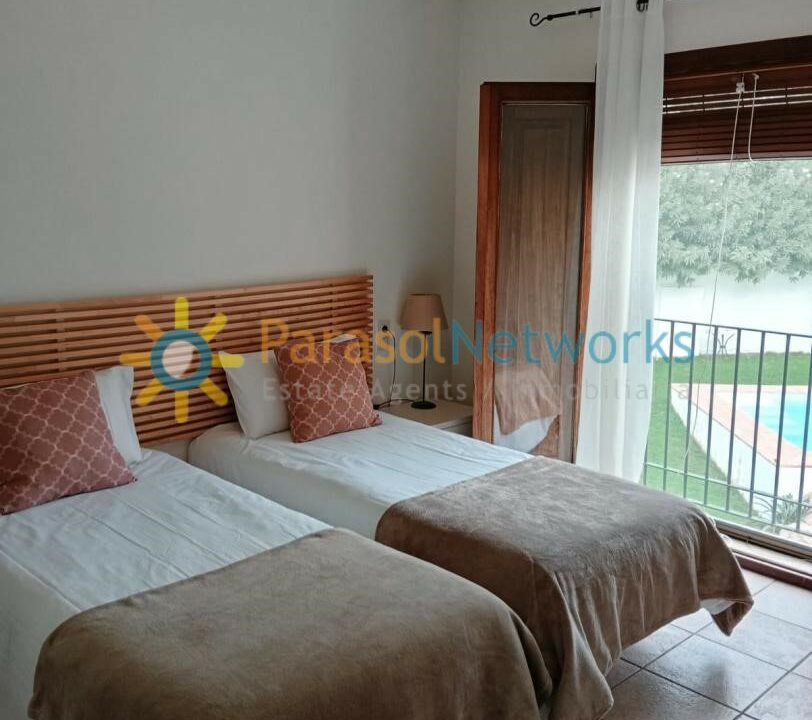 WhatsApp Image 2025-12-12 at 10.58.44